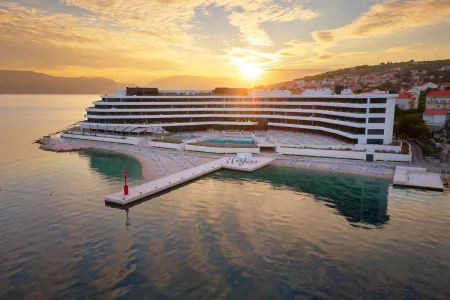 Grand Hotel View beach