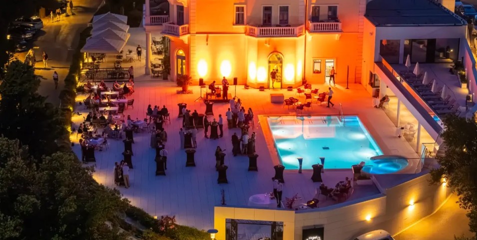 Ljeto u Boutique Hotelu Esplanade uz glazbu i kazalište